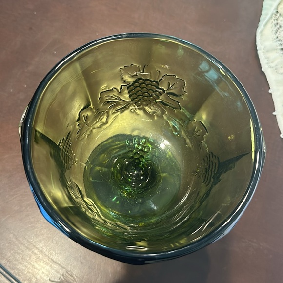 Vintage Green Glass Grape Vine Embossed Pedestal Bowl, Planter vase - Picture 5 of 7